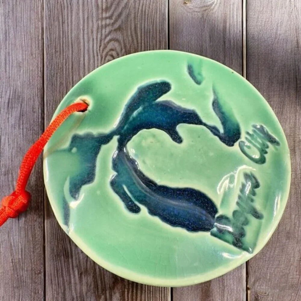 Vintage RT Ceramics Boyne City Round Wall Hanging Plaque‎ Ornament Figure VTG